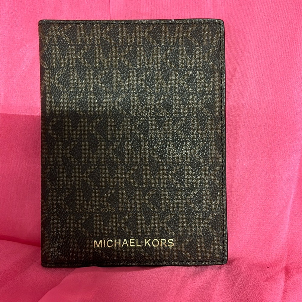 Michael Kors wallet men